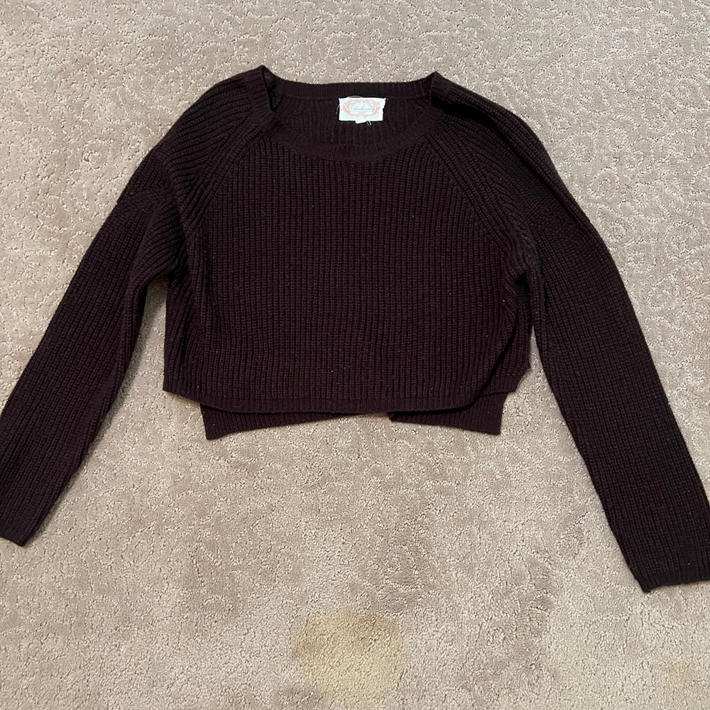 Brown cropped sweater